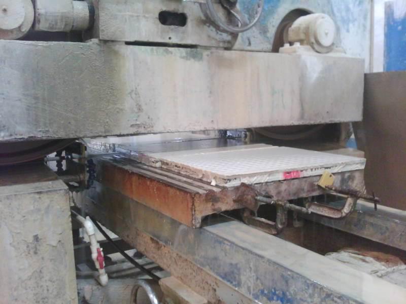 Thin Plate Cutting Machine 05.jpg